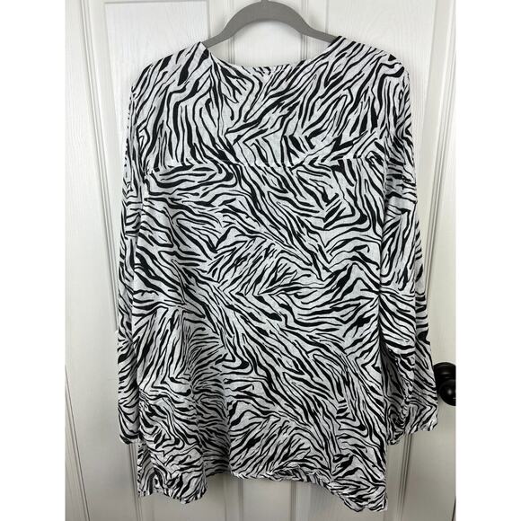 Cynthia Rowley Linen Tunic Zebra Animal Print 2X Blouse Black White Button Up - Picture 7 of 7